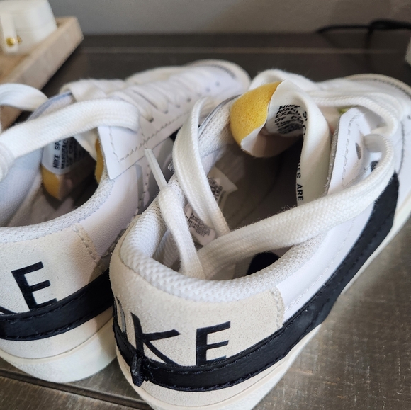 NIKE Blazer Low 77 - Picture 3 of 5